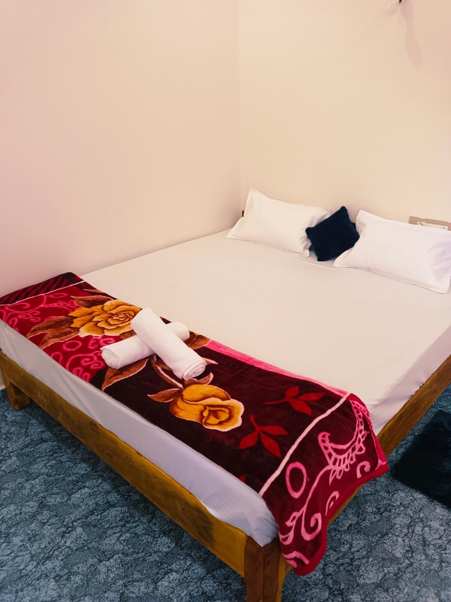 Hampi Anjana Home Stay ภายนอก รูปภาพ